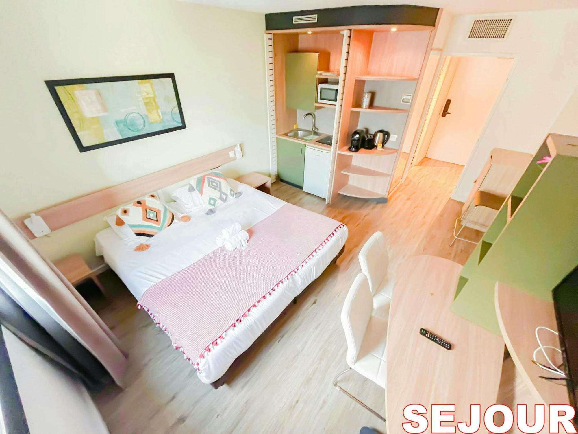 5 Minutes Du Zenith - Studio Chic Pantin Ngoại thất bức ảnh